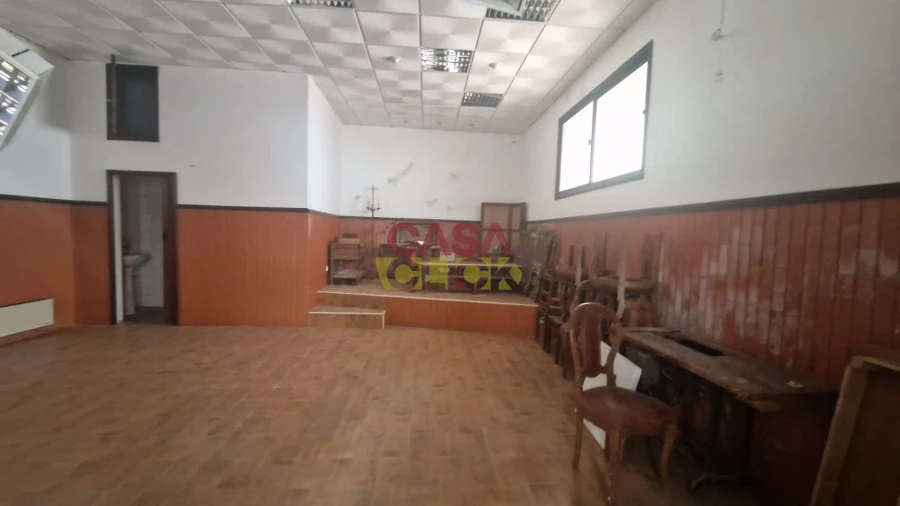 Loja para Arrendamento em Torres Novas (Santa Maria, Salvador e Santiago) Foto 18