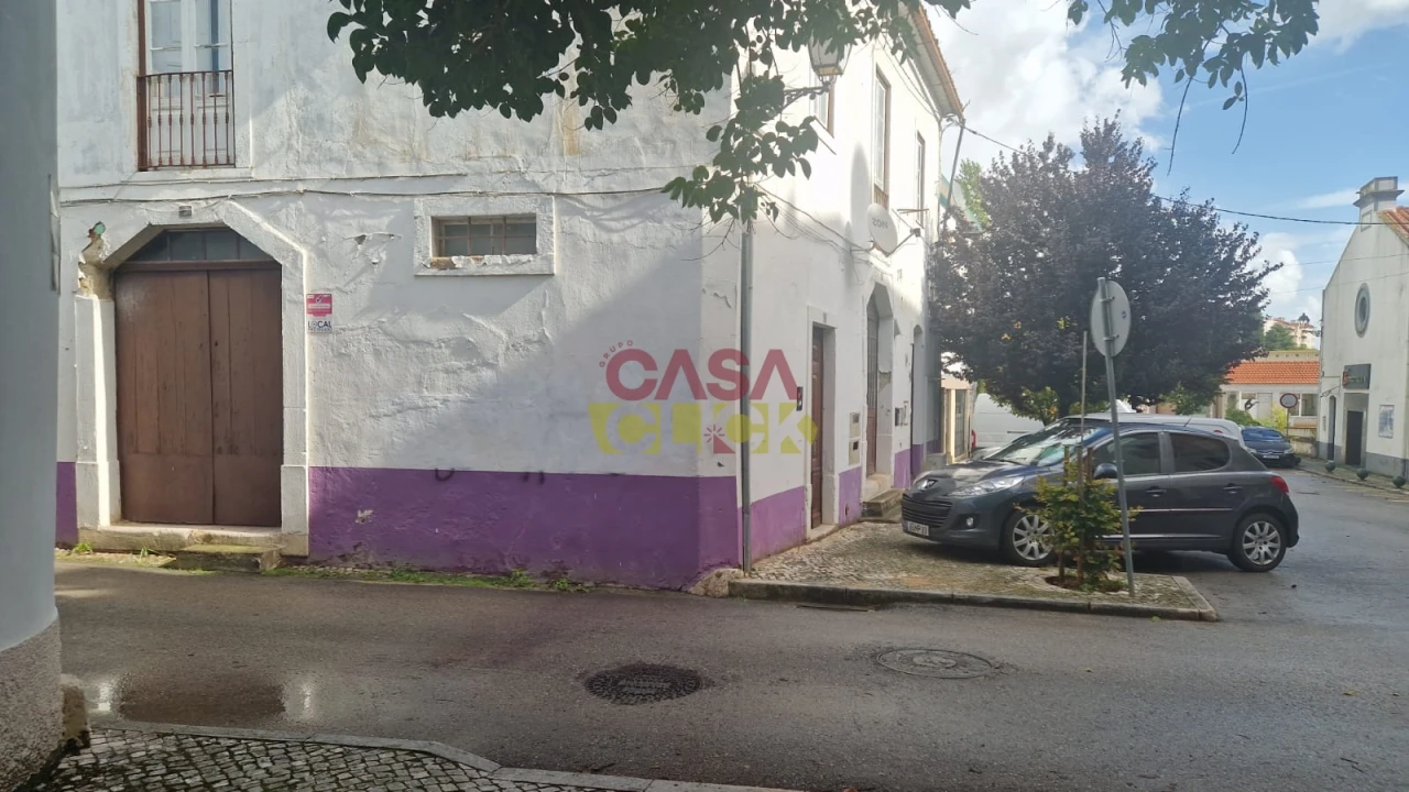 Loja para Arrendamento em Torres Novas (Santa Maria, Salvador e Santiago) Foto 23