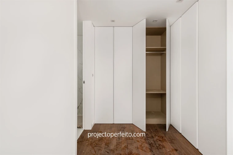 Apartamento T3 para Venda em Espinho Foto 11