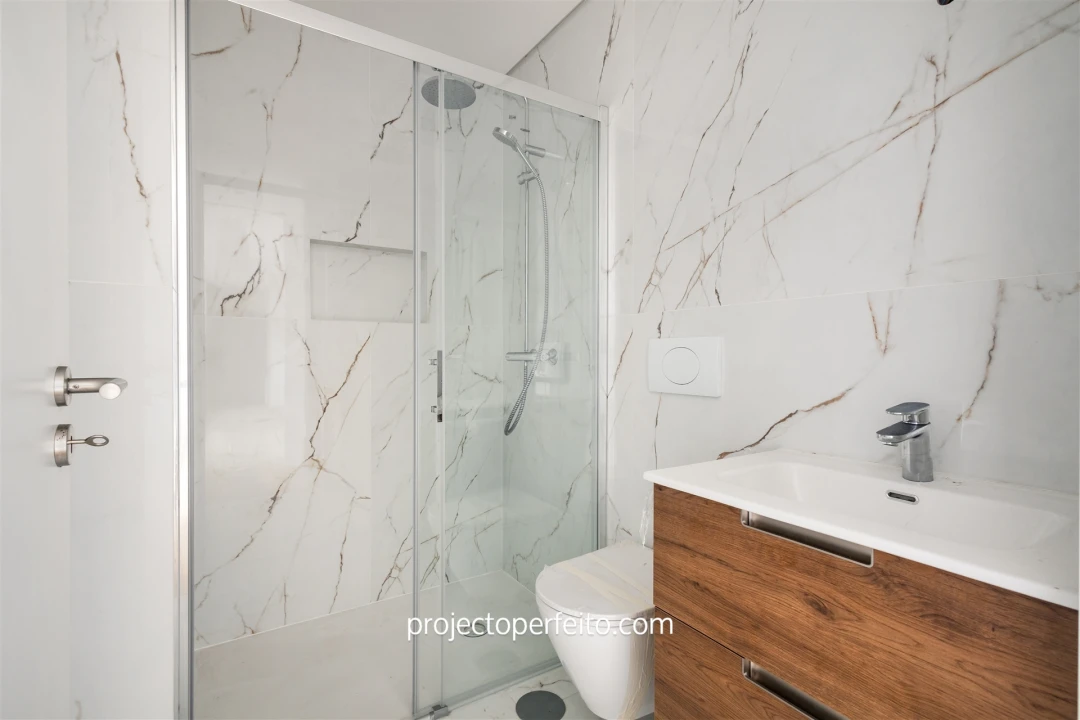 Apartamento T3 para Venda em Espinho Foto 5
