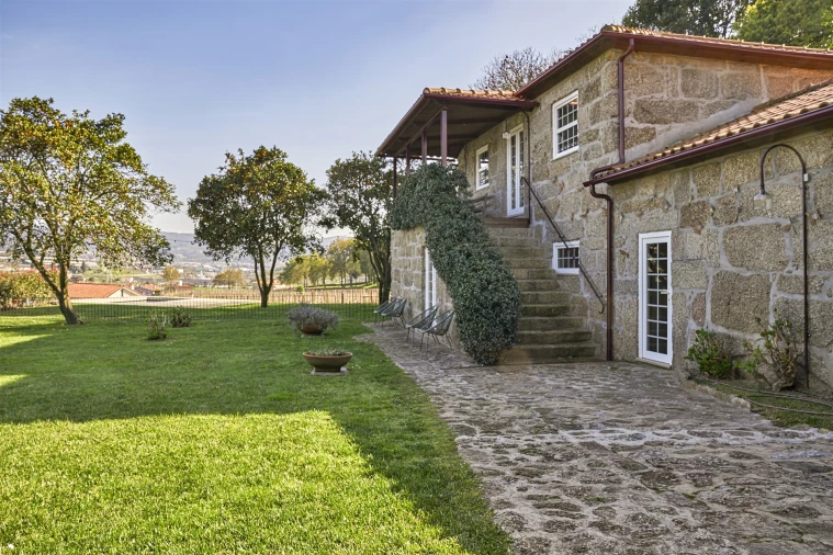 Moradia T2 para Arrendamento férias em Guardizela Foto 2