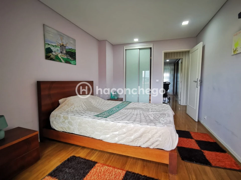 Apartamento T3 para Venda em Arcozelo Foto 21