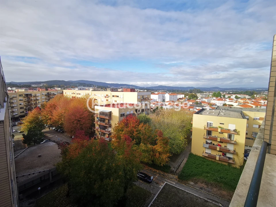 Apartamento T3 para Venda em Arcozelo Foto 19