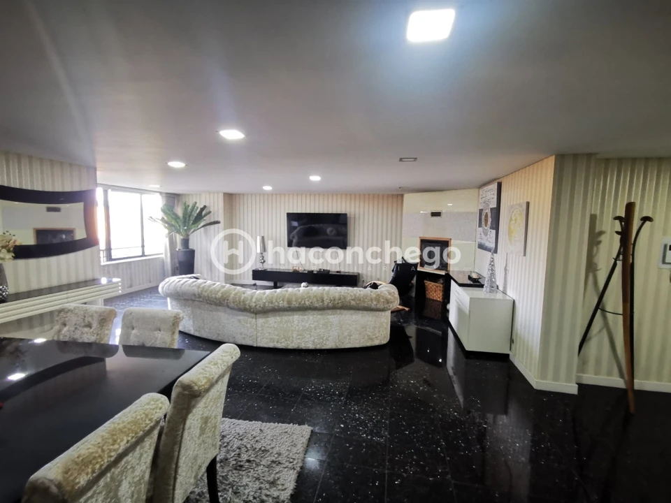 Apartamento T3 para Venda em Arcozelo Foto 14