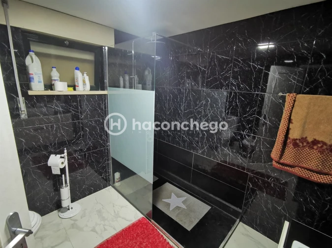 Apartamento T3 para Venda em Arcozelo Foto 28