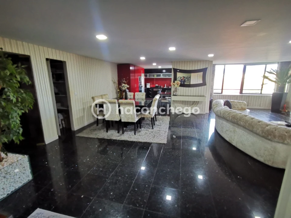 Apartamento T3 para Venda em Arcozelo Foto 4