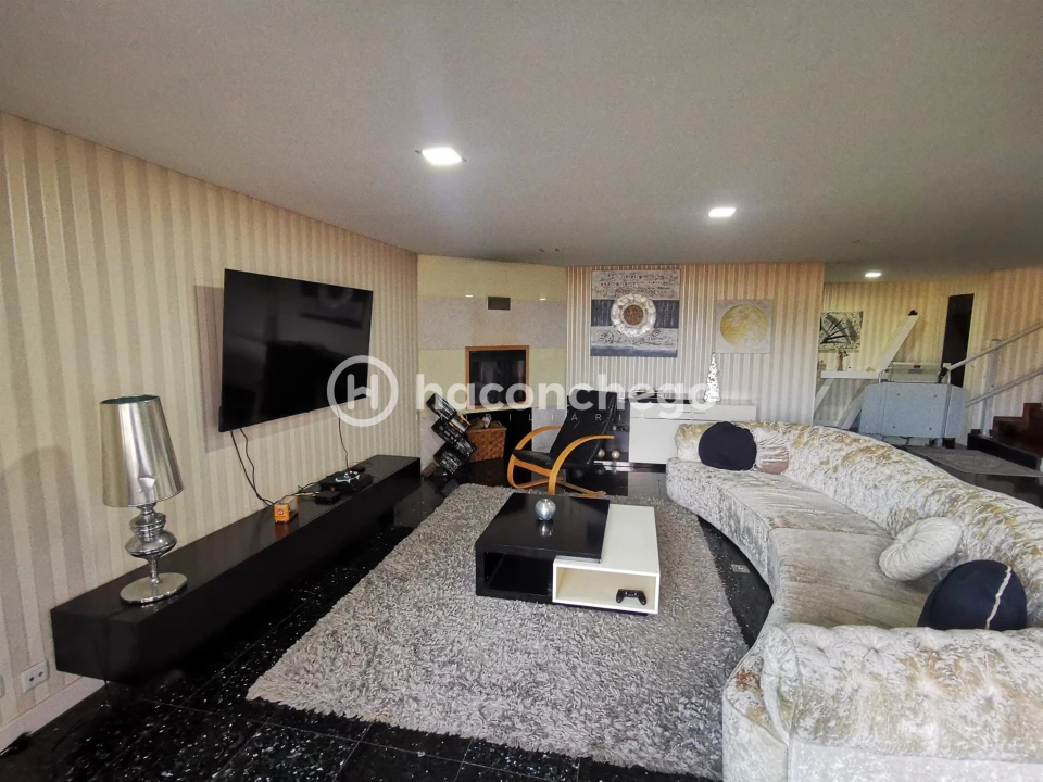 Apartamento T3 para Venda em Arcozelo Foto 3