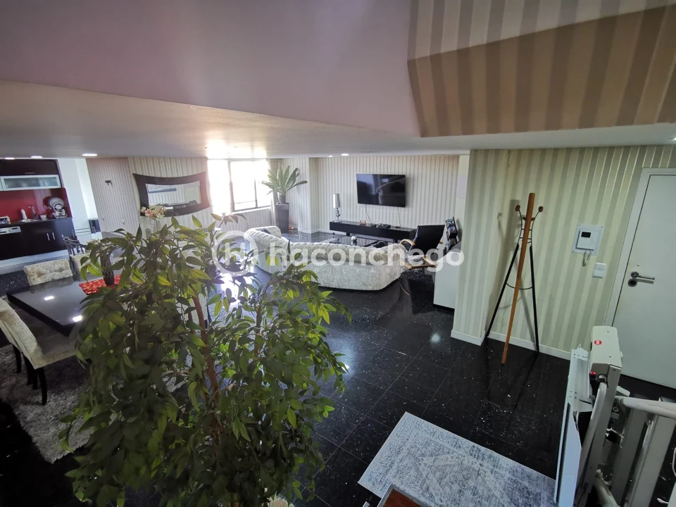 Apartamento T3 para Venda em Arcozelo Foto 17