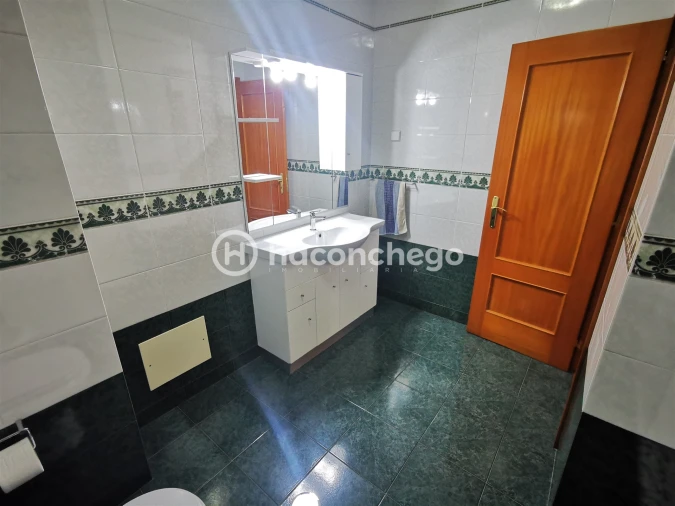 Apartamento T2 para Arrendamento em Arcozelo Foto 20