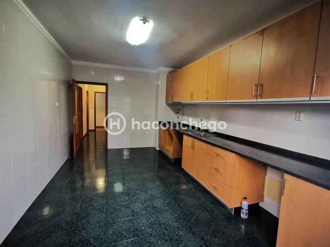 Apartamento T2 para Arrendamento em Arcozelo Foto 6