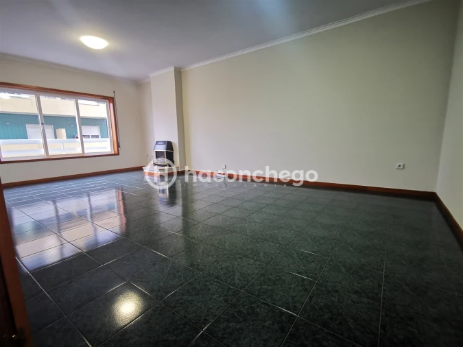 Apartamento T2 para Arrendamento em Arcozelo Foto 9