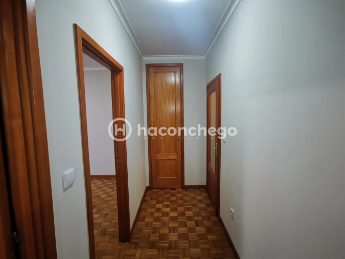Apartamento T2 para Arrendamento em Arcozelo Foto 16