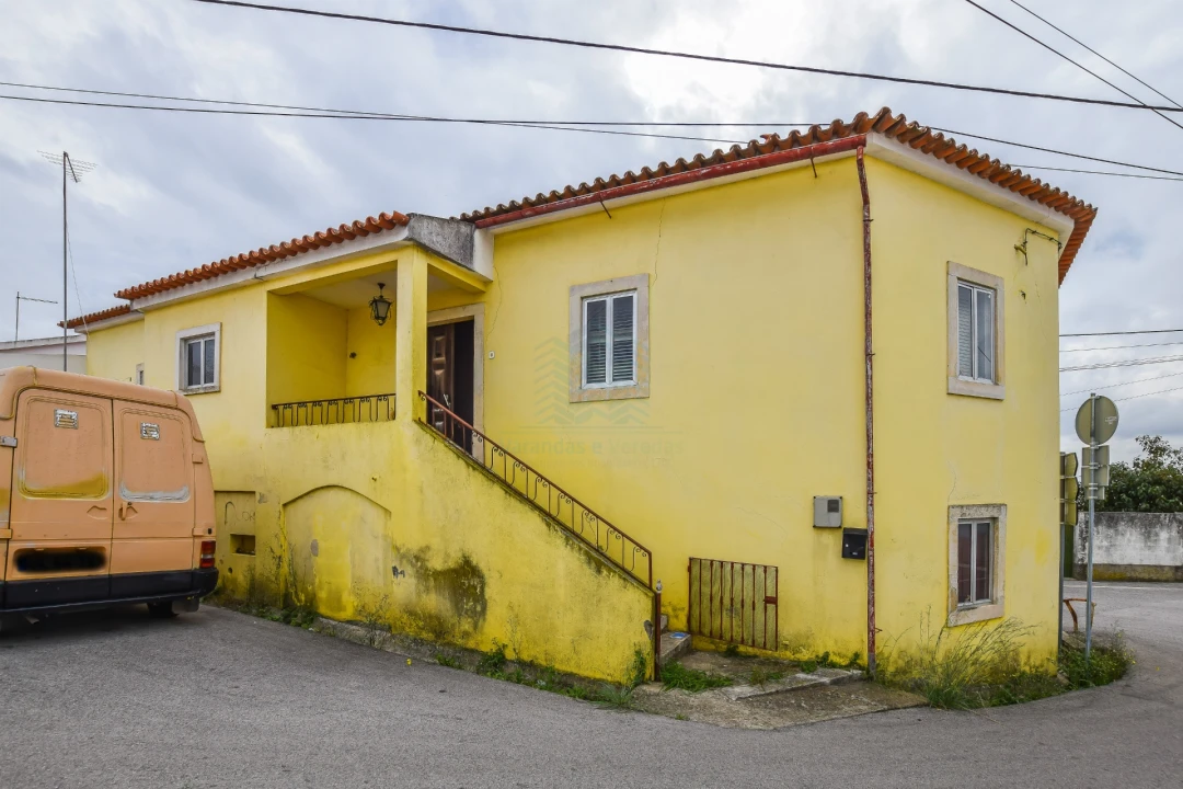 Moradia T3 para Venda em Brogueira, Parceiros de Igreja e Alcorochel Foto 1