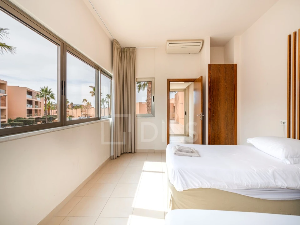 Moradia T4 para Venda em Guia Foto 10