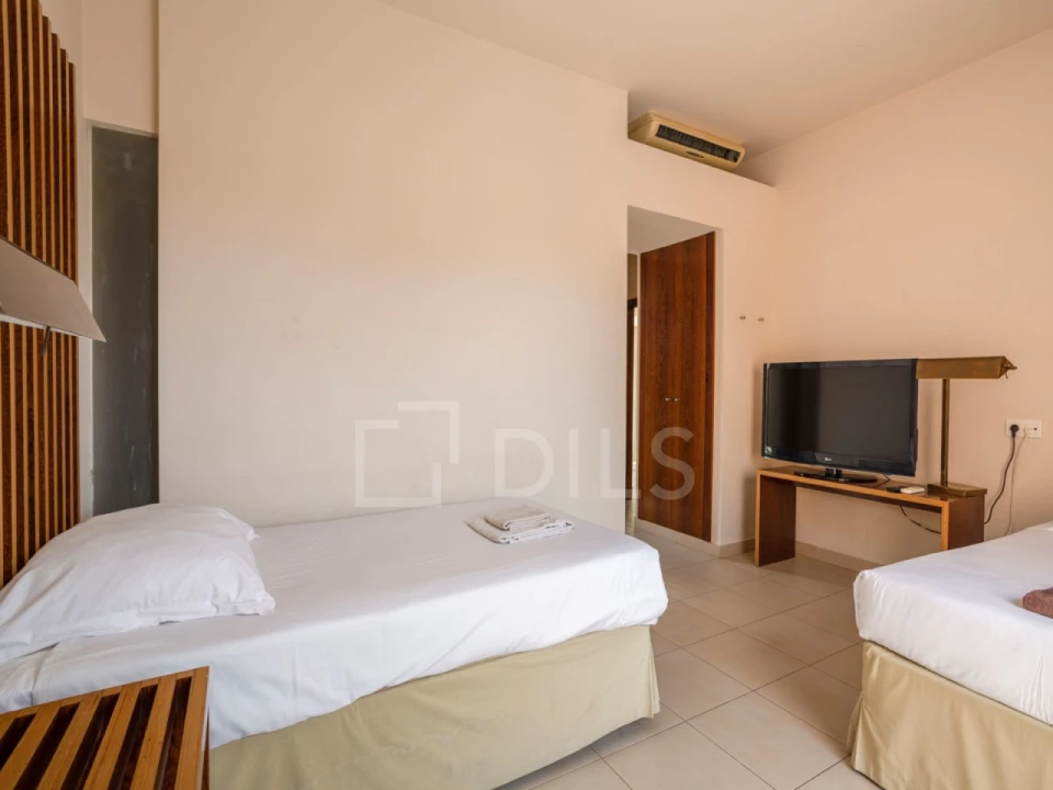 Moradia T4 para Venda em Guia Foto 17