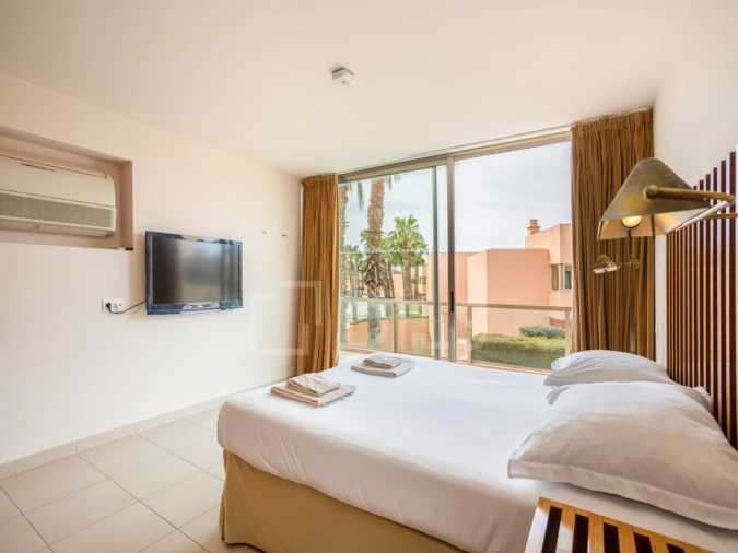 Moradia T4 para Venda em Guia Foto 14