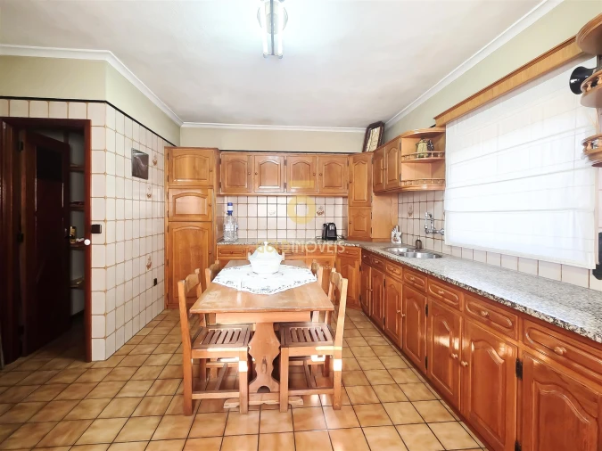 Moradia T3 para Venda em Guilhufe e Urrô Foto 4