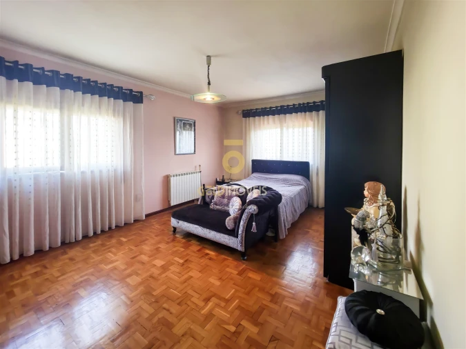 Moradia T3 para Venda em Guilhufe e Urrô Foto 11