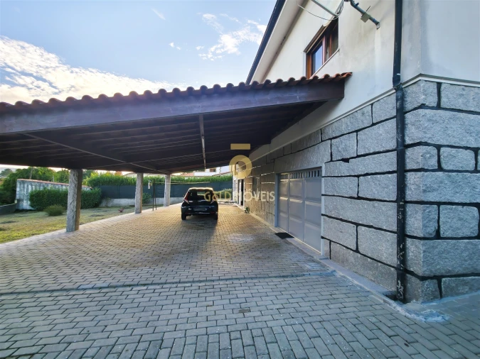 Moradia T3 para Venda em Guilhufe e Urrô Foto 28