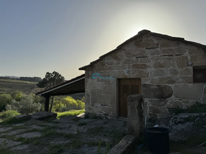 Moradia T2 para Venda em Nossa Senhora da Conceição, São Pedro e São Dinis Foto 3