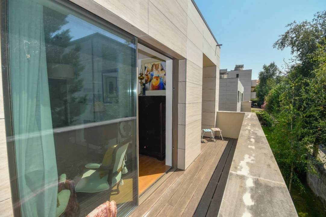 Apartamento T1 para Venda em Lordelo do Ouro e Massarelos Foto 11