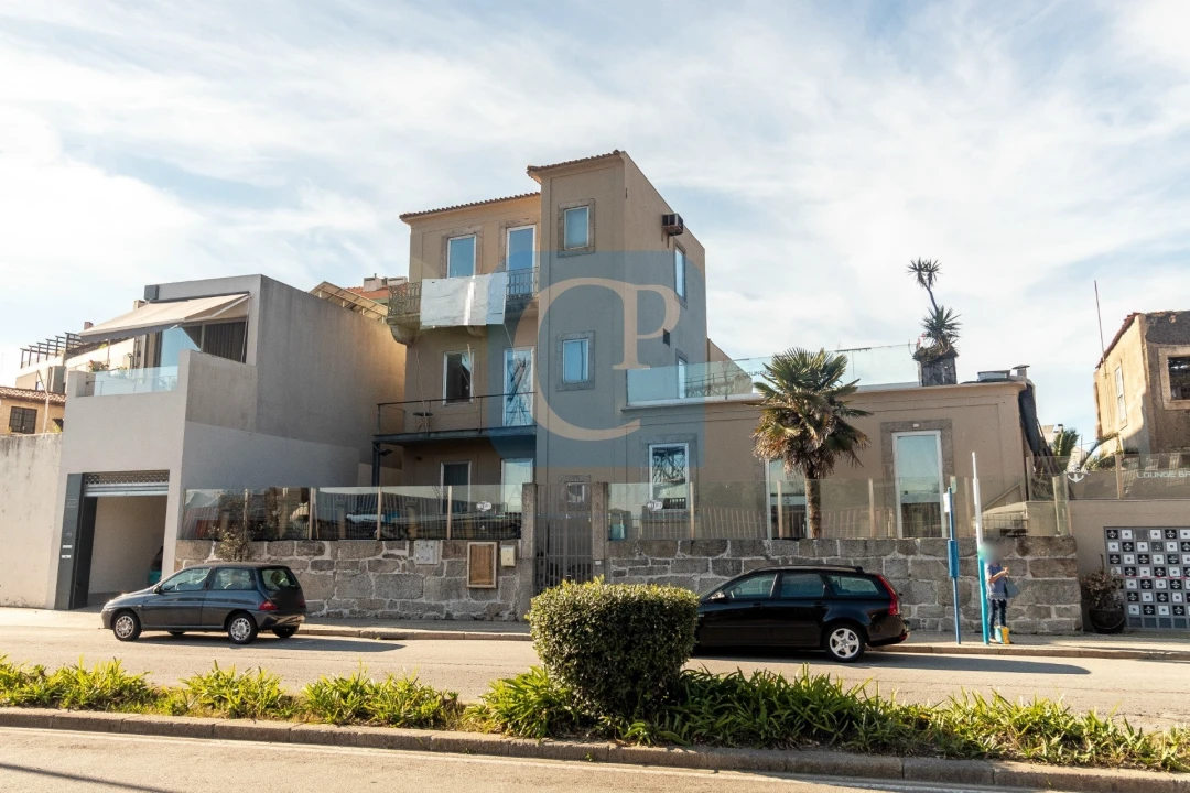 Moradia T4 para Venda em Matosinhos e Leça da Palmeira Foto 1