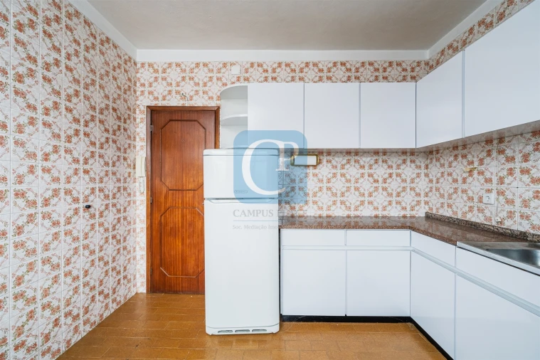 Moradia T5 para Venda em Oliveira do Douro Foto 32