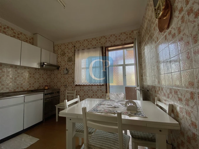 Moradia T5 para Venda em Oliveira do Douro Foto 9