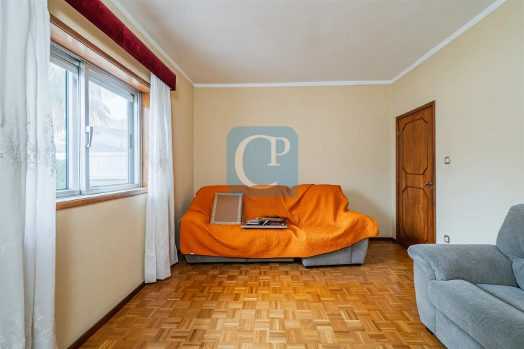 Moradia T5 para Venda em Oliveira do Douro Foto 21