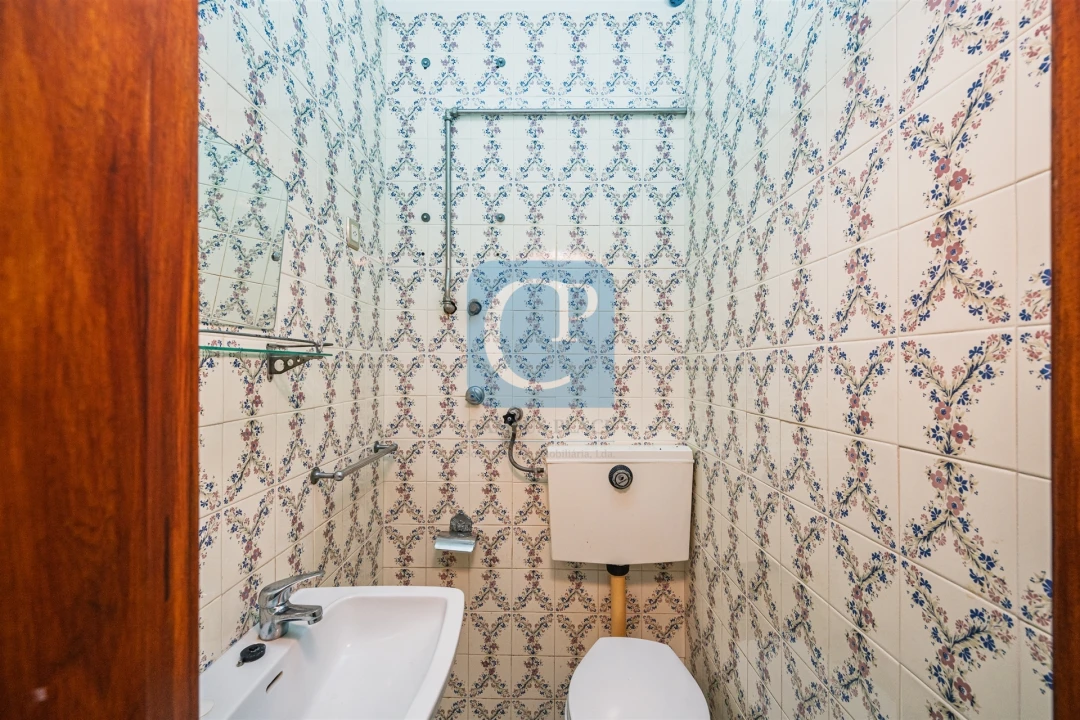 Moradia T5 para Venda em Oliveira do Douro Foto 26