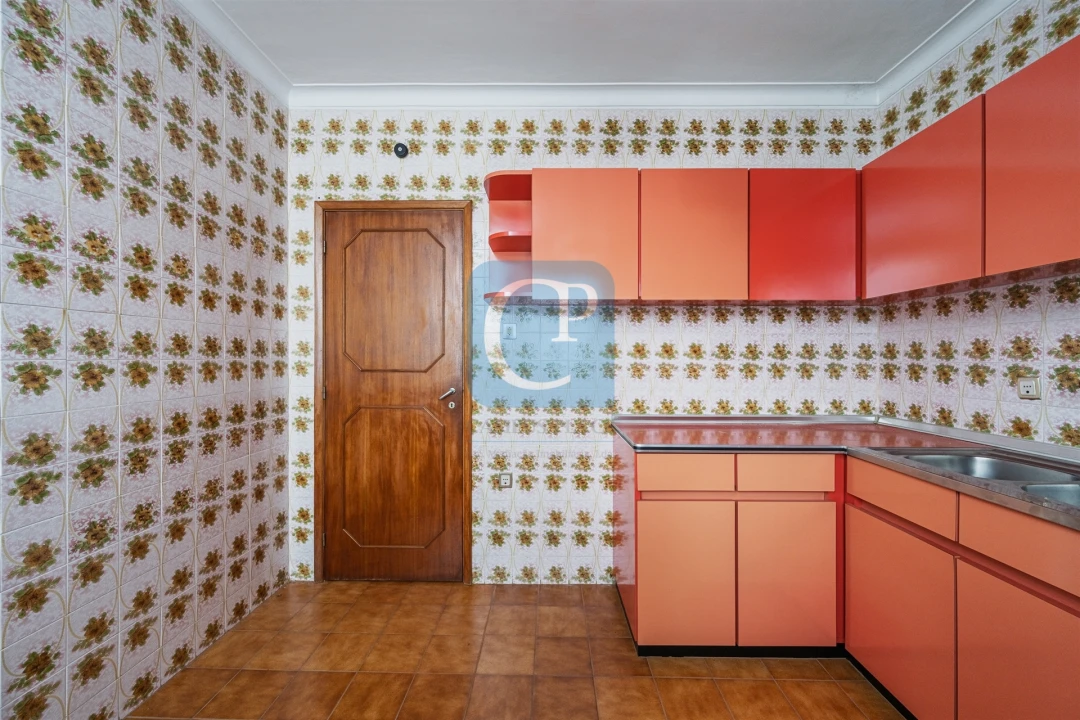 Moradia T5 para Venda em Oliveira do Douro Foto 15