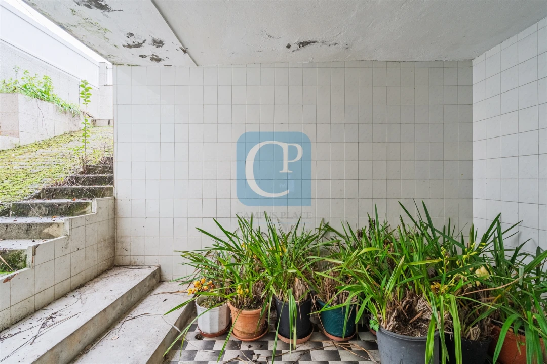 Moradia T5 para Venda em Oliveira do Douro Foto 39