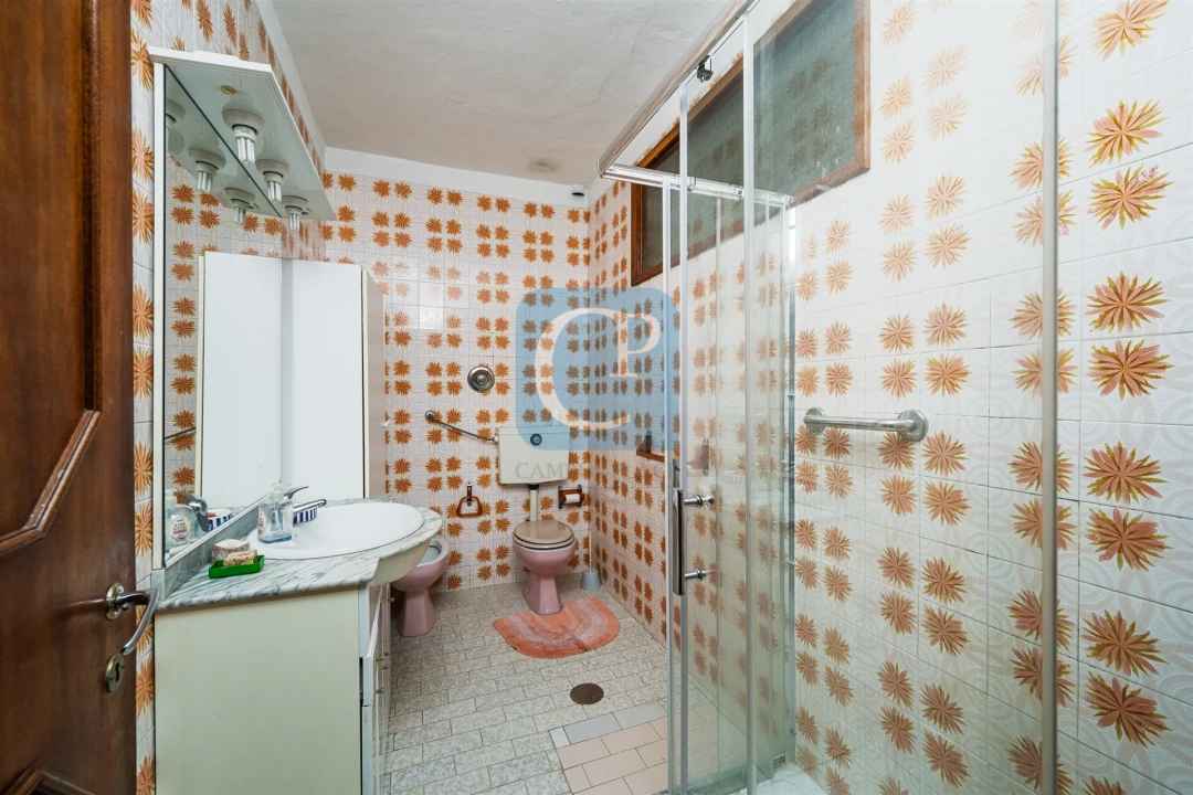 Moradia T5 para Venda em Oliveira do Douro Foto 23