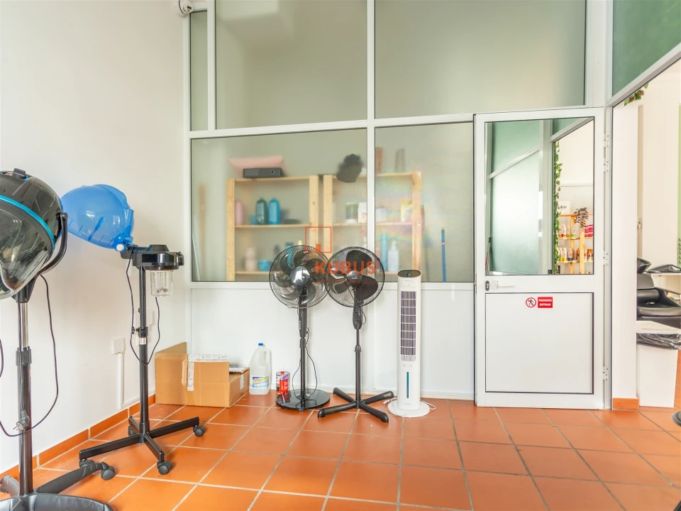 Loja para Trespasse em Nossa Sra de Fatima Foto 9