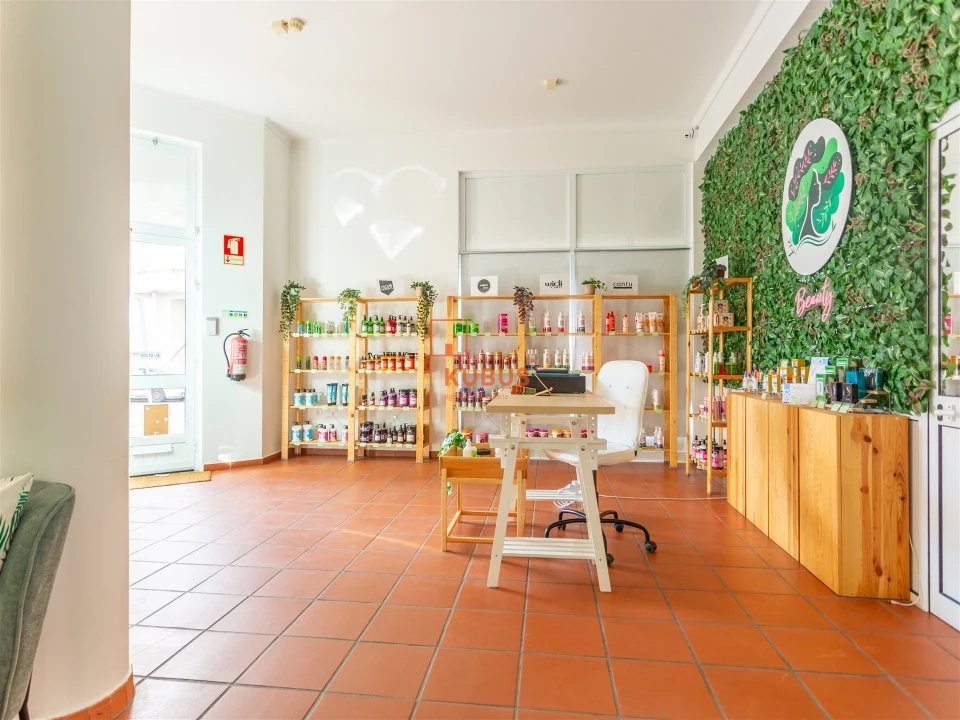 Loja para Trespasse em Nossa Sra de Fatima Foto 5