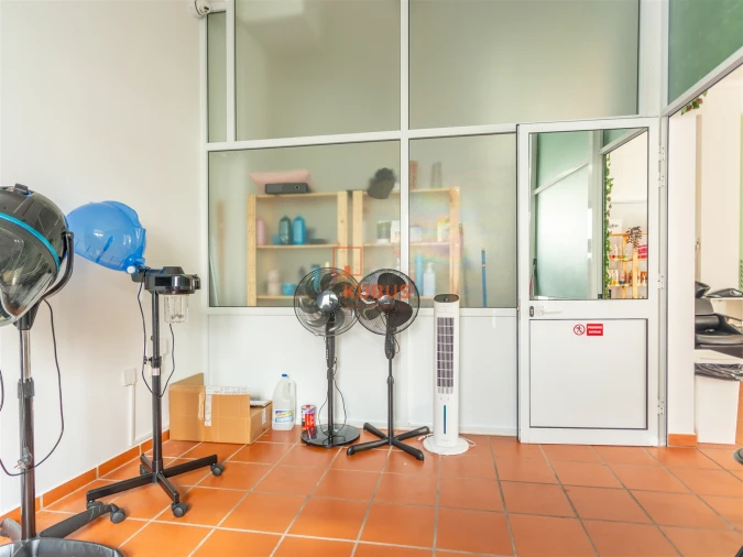 Loja para Trespasse em Nossa Sra de Fatima Foto 9