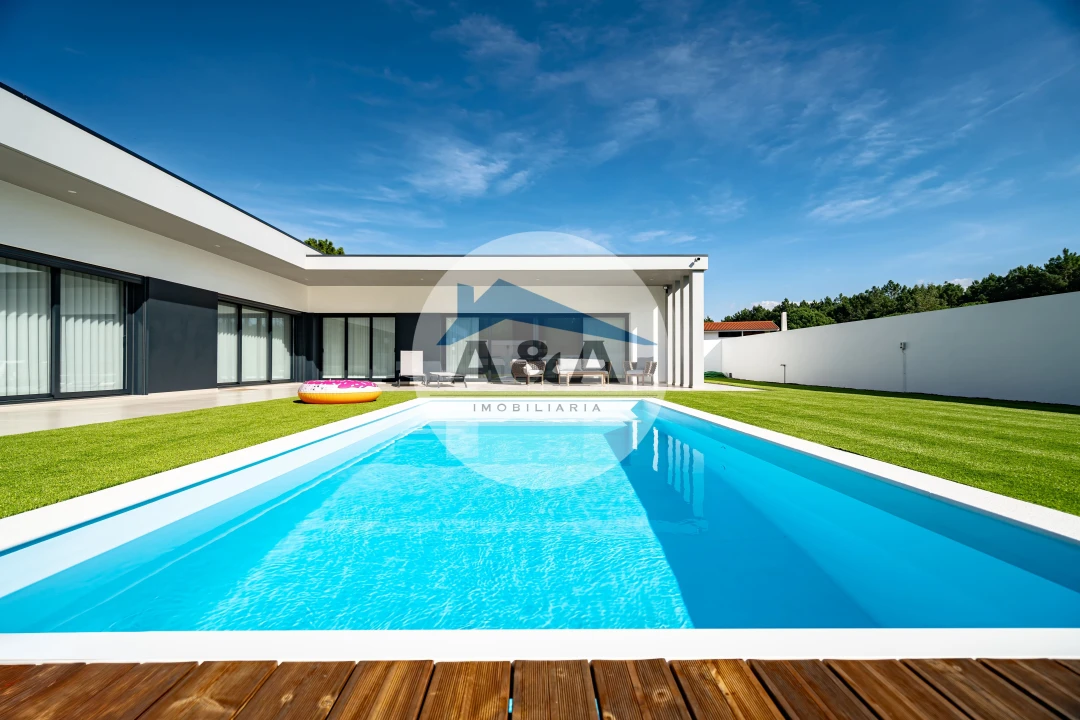 Moradia T3 para Venda em Pataias e Martingança Foto 1