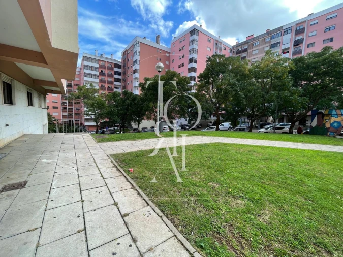 Apartamento T1 para Venda em Cacém e São Marcos Foto 14