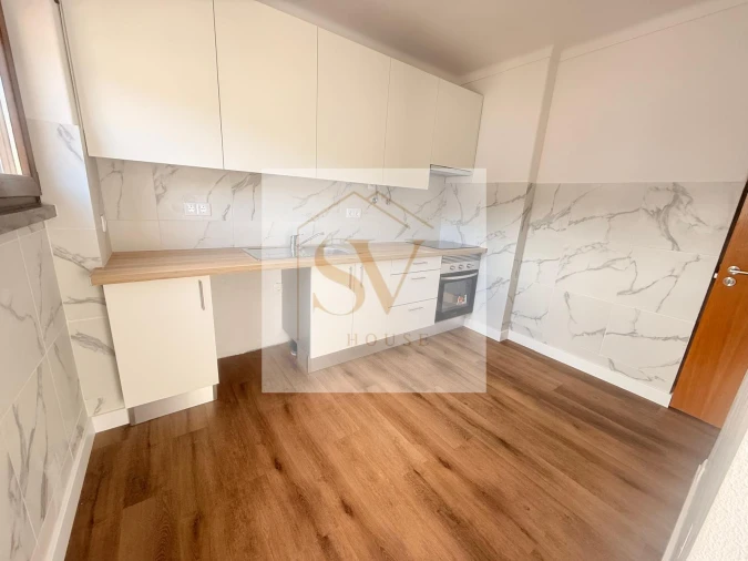 Apartamento T2 para Venda em Sesimbra (Santiago) Foto 2