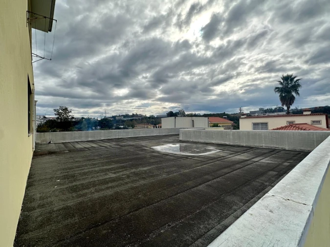 Loja para Venda em Carvalhosa Foto 14