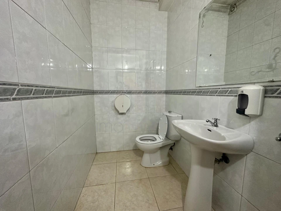 Loja para Venda em Carvalhosa Foto 13