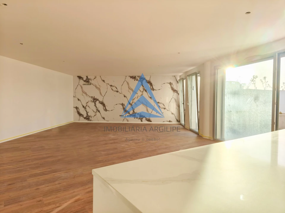 Apartamento T3 para Venda em Pombal Foto 3