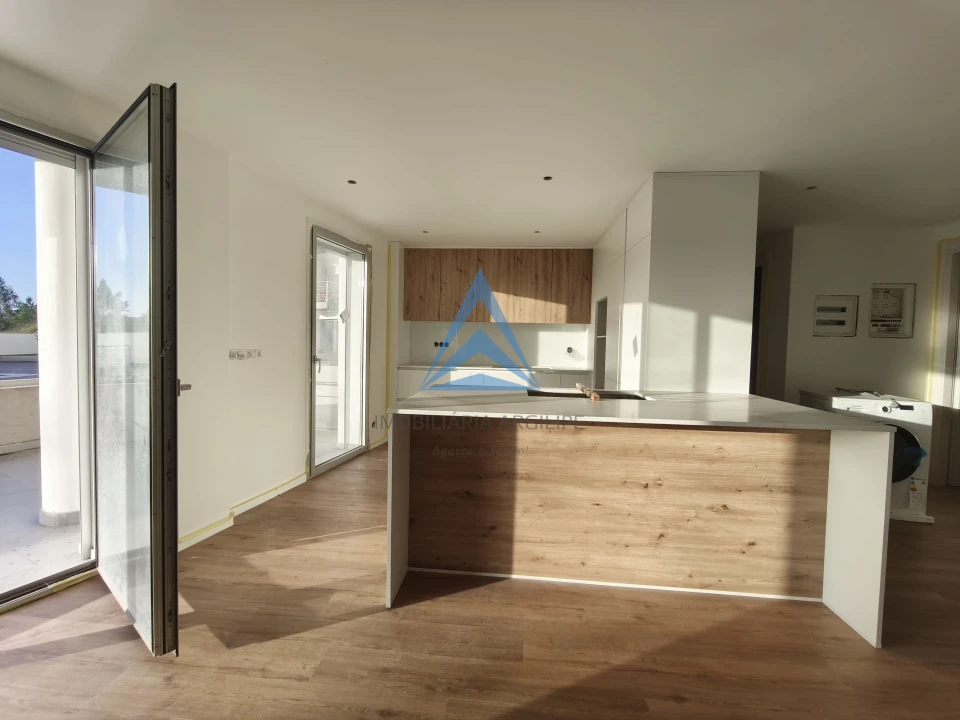 Apartamento T3 para Venda em Pombal Foto 4