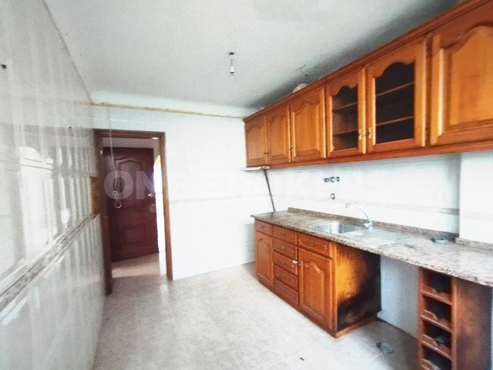 Apartamento T2 para Venda em Benfica Foto 16