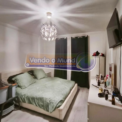 Apartamento T2 para Venda em Vila Franca de Xira Foto 6