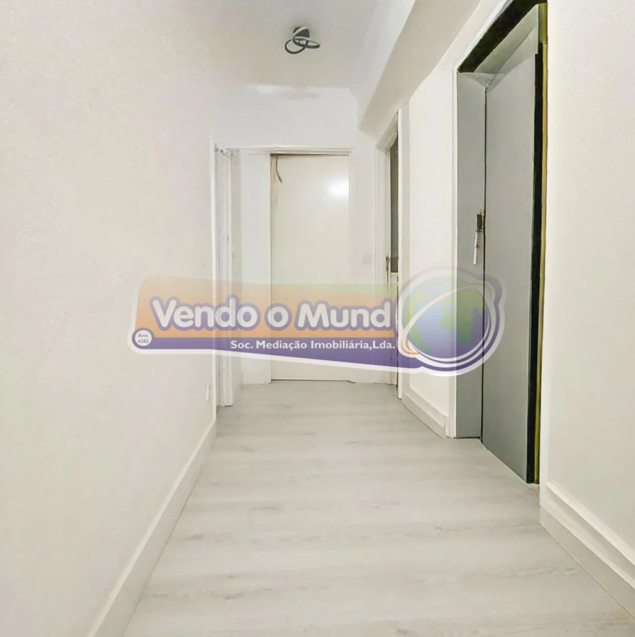 Apartamento T2 para Venda em Vila Franca de Xira Foto 5