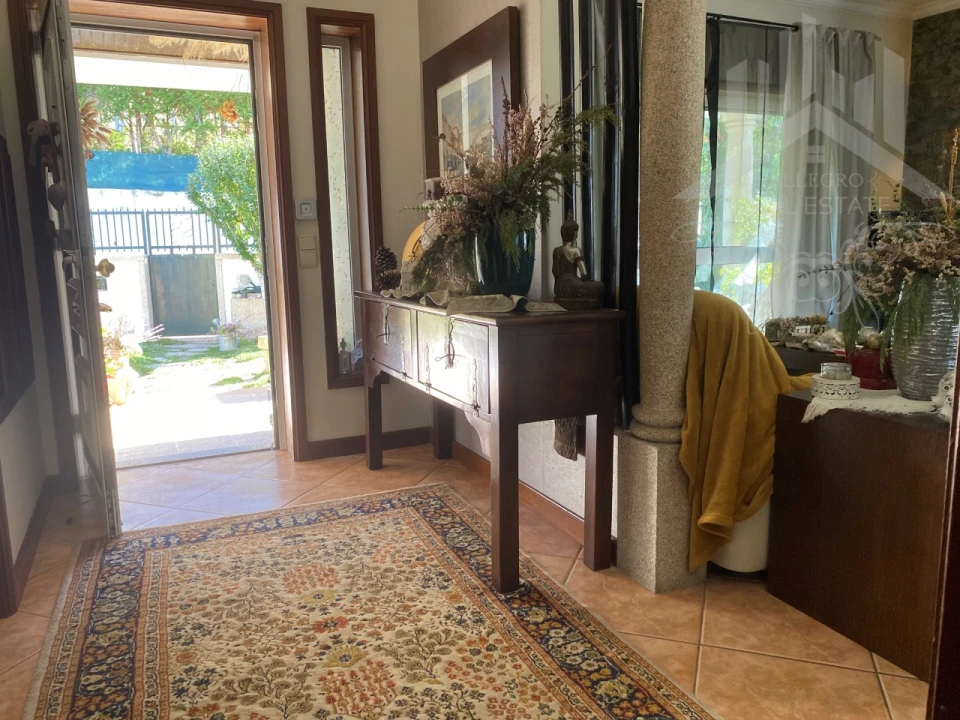 Moradia T5 para Venda em Foz do Sousa e Covelo Foto 6