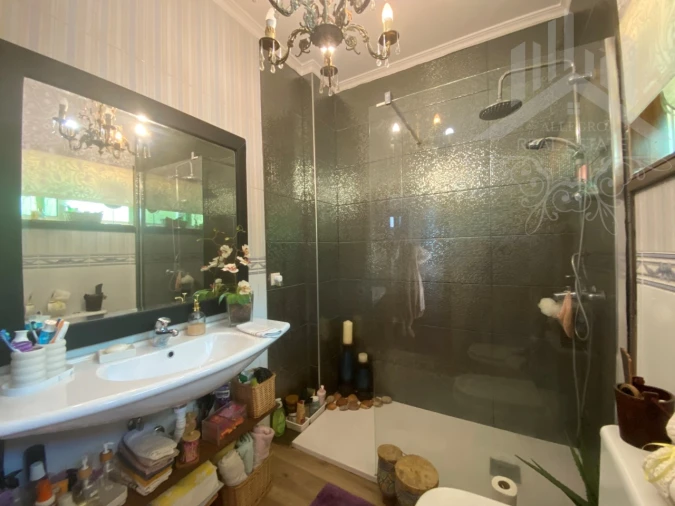 Moradia T5 para Venda em Foz do Sousa e Covelo Foto 36