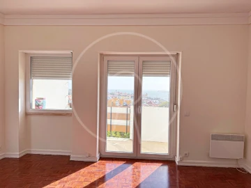 Apartamento T3 para Arrendamento em Cascais e Estoril