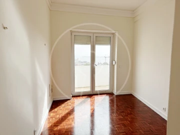 Apartamento T3 para Arrendamento em Cascais e Estoril